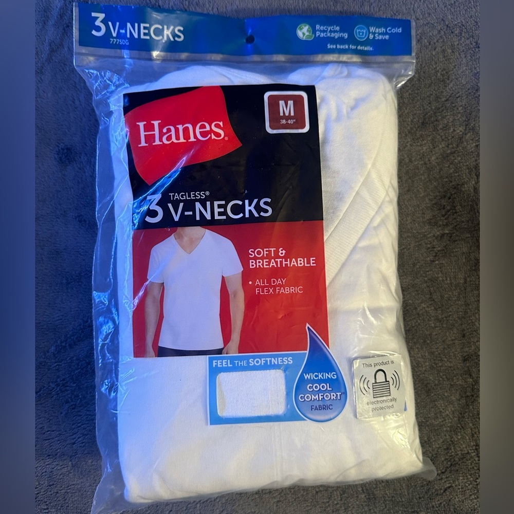 t 👕 Hanes Premium Men's Comfort Fit V-Neck Undershirt 3pk